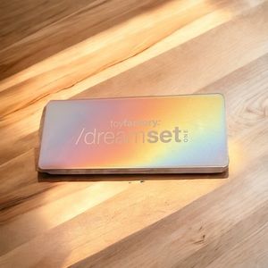 toy factory/dream set one 🍭🩵